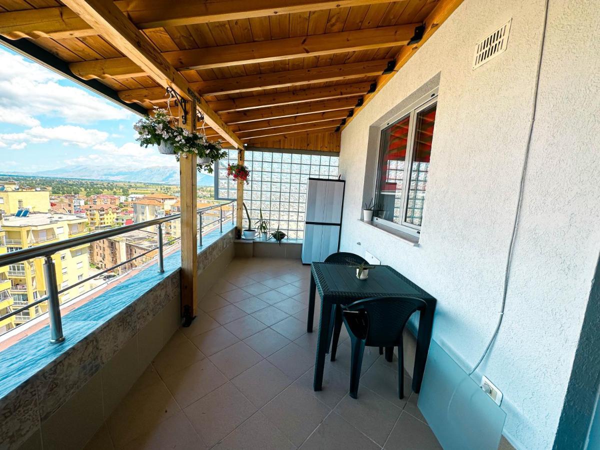 Ferienwohnung Cozy Elegance Above Korca Exterior foto